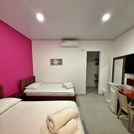 Apartahotel Caribe Diez San Andrés Exterior photo