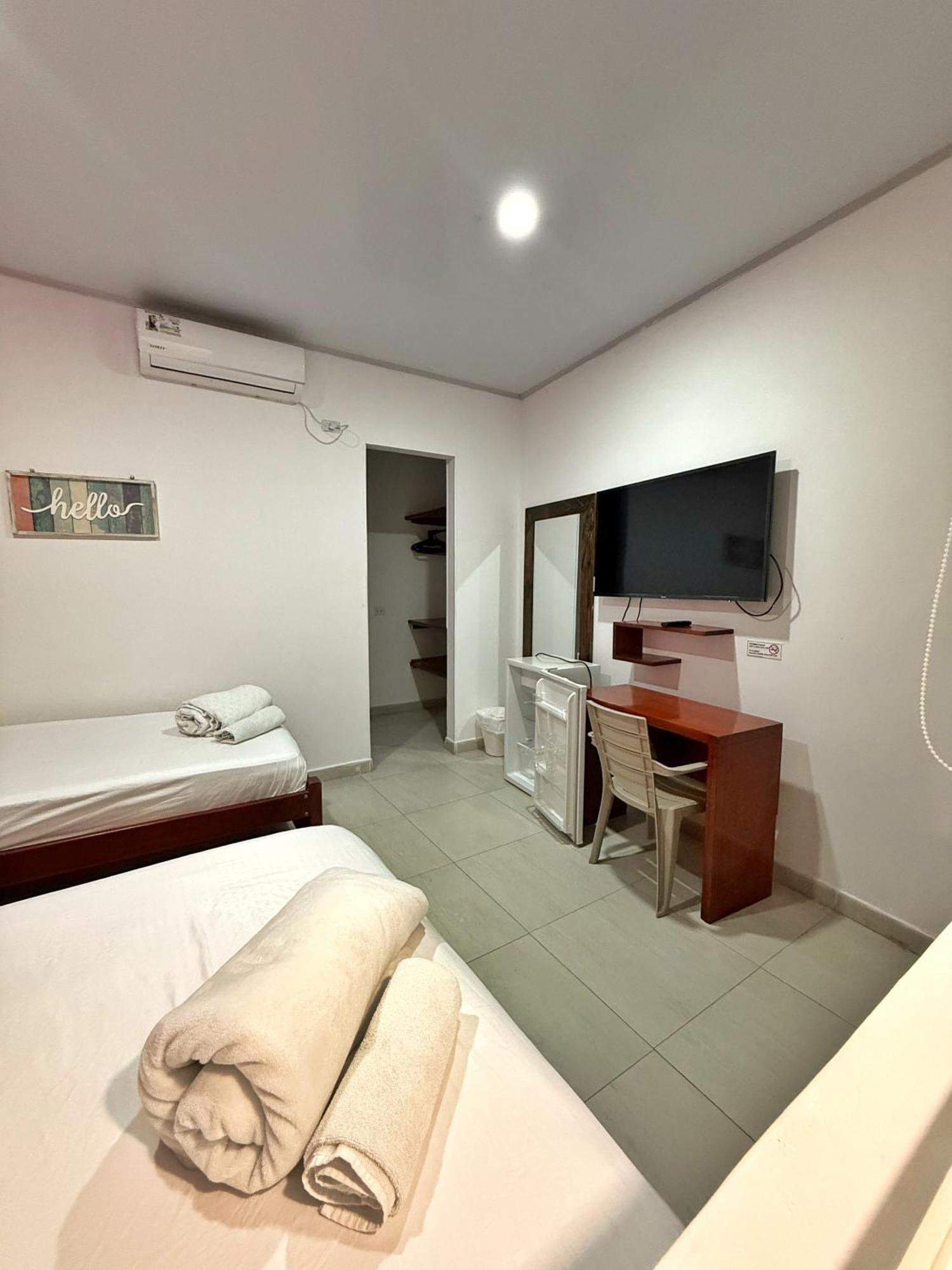 Apartahotel Caribe Diez San Andrés Exterior photo