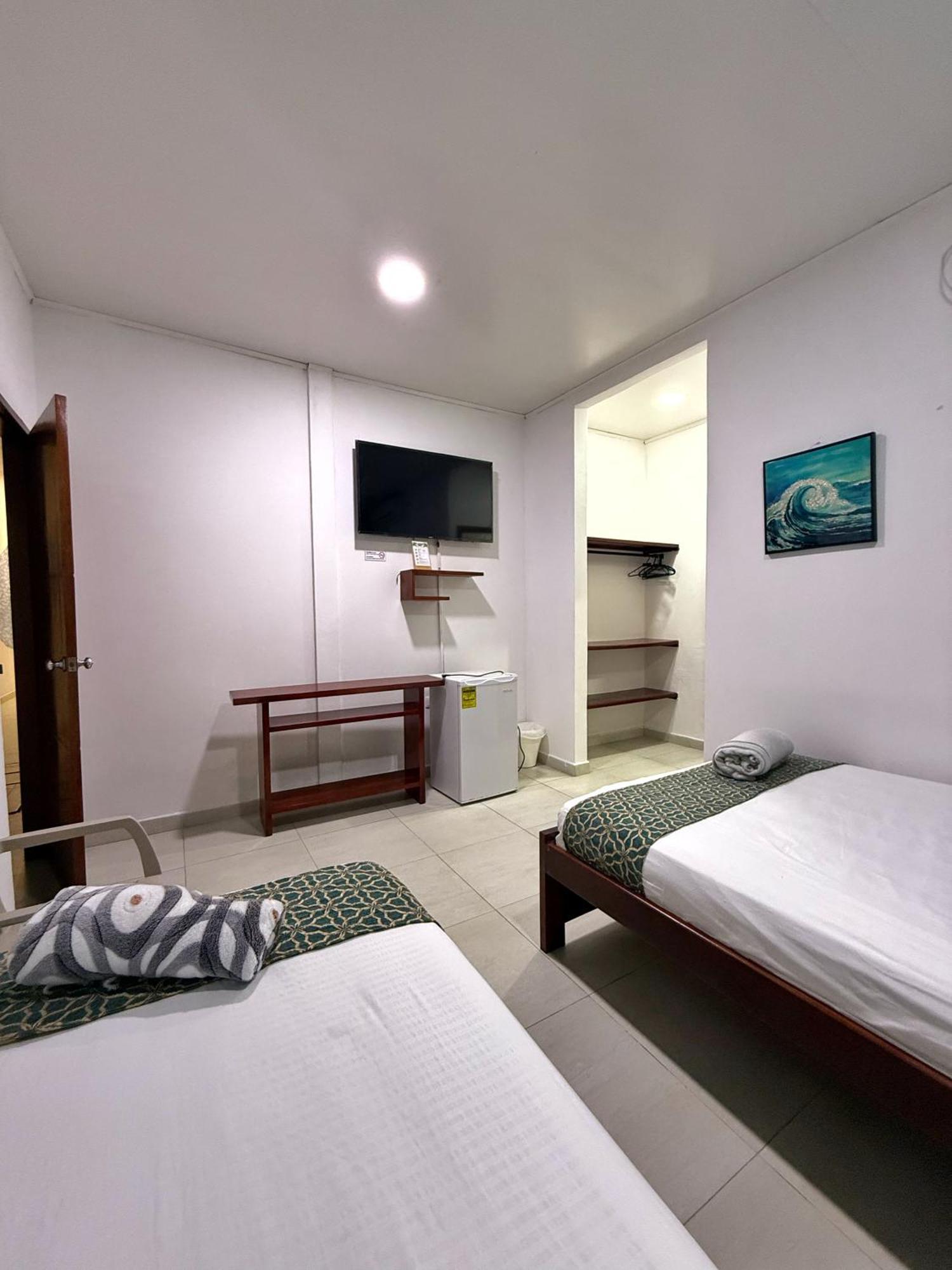 Apartahotel Caribe Diez San Andrés Exterior photo