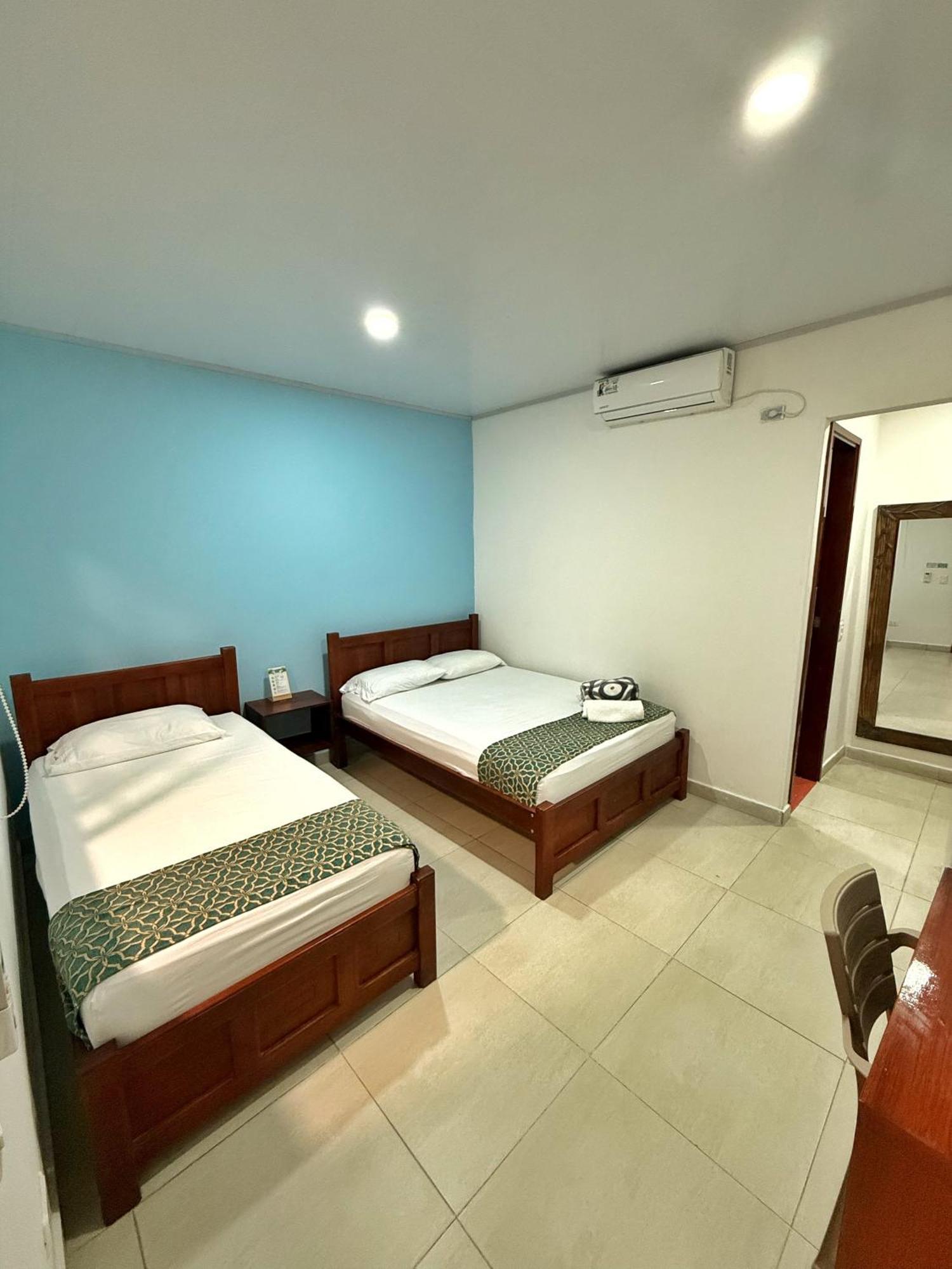 Apartahotel Caribe Diez San Andrés Exterior photo