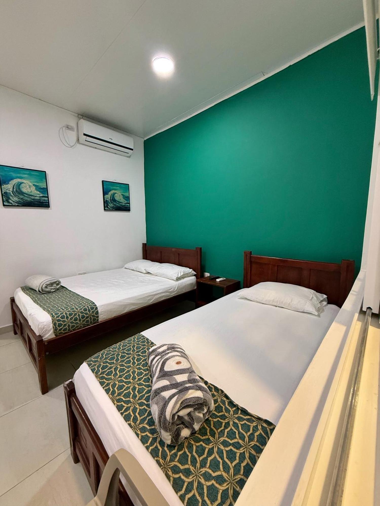 Apartahotel Caribe Diez San Andrés Exterior photo