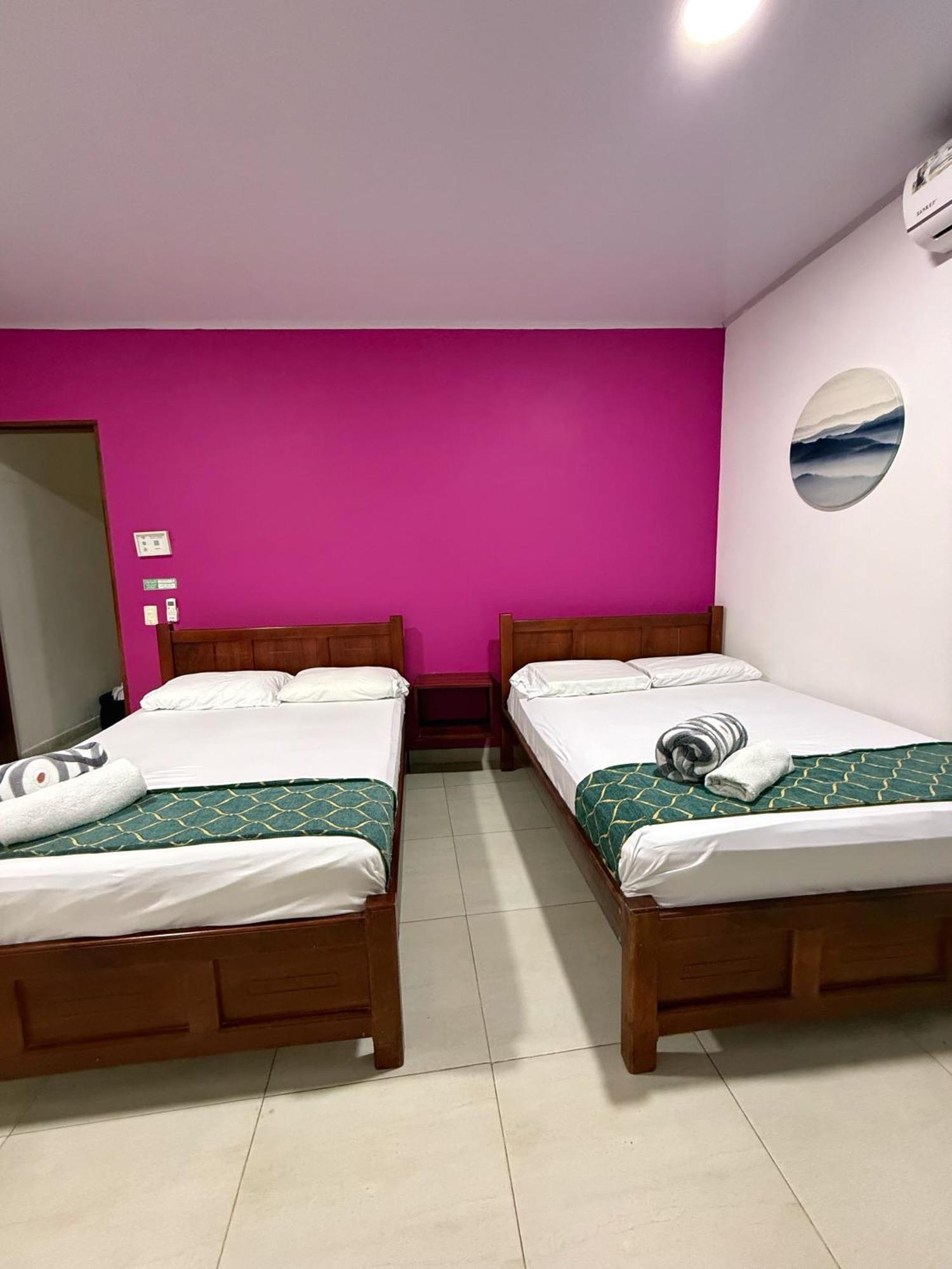 Apartahotel Caribe Diez San Andrés Exterior photo