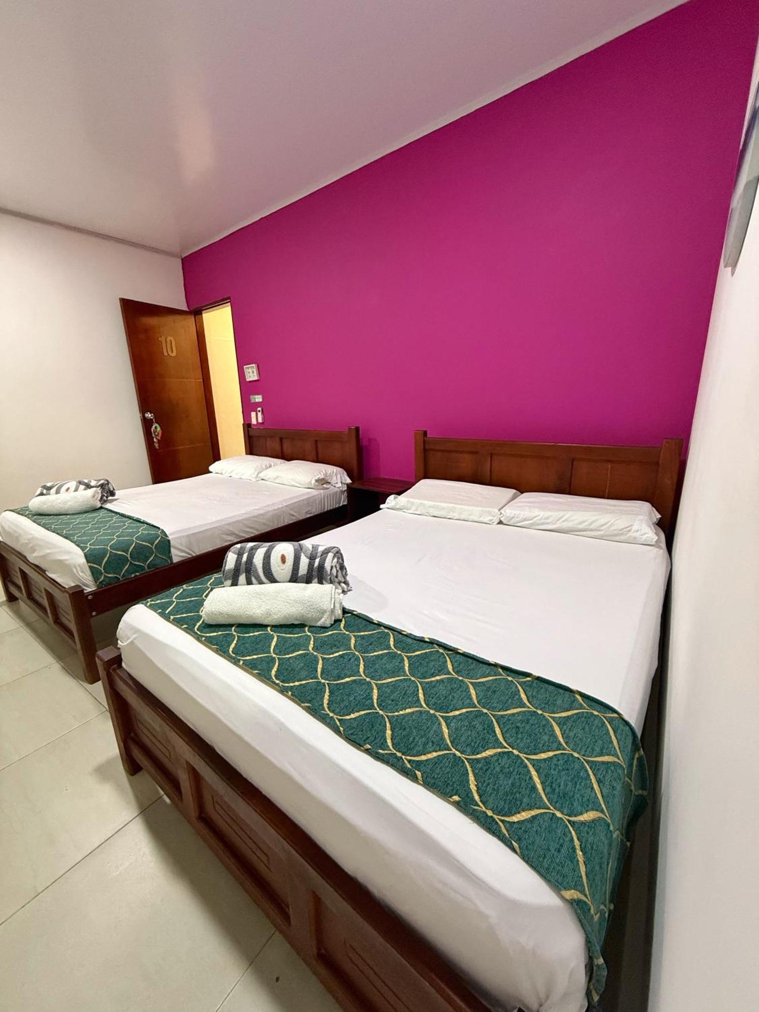 Apartahotel Caribe Diez San Andrés Exterior photo