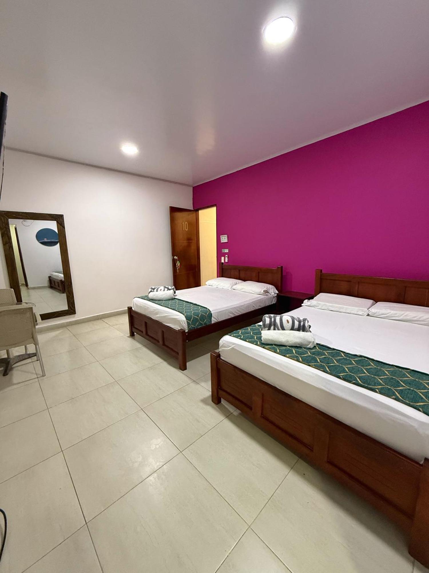 Apartahotel Caribe Diez San Andrés Exterior photo